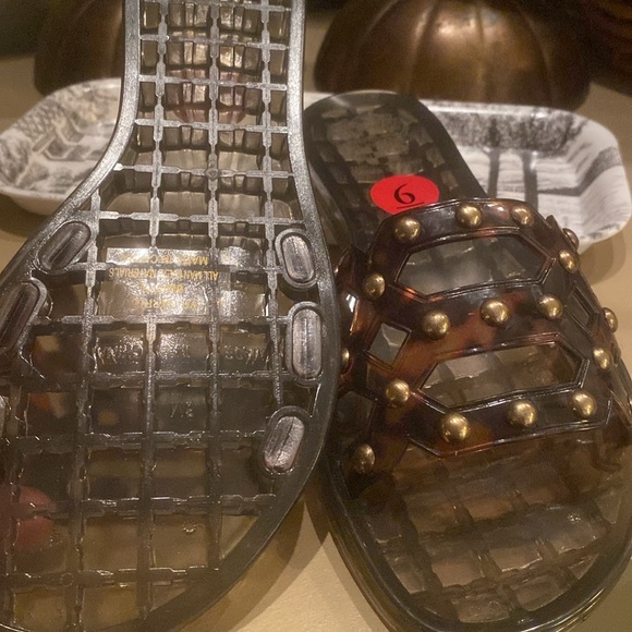 SALE $15 - NWTO Vince Caputo tortoiseshell jelly slides - Size 6 - Picture 9 of 9